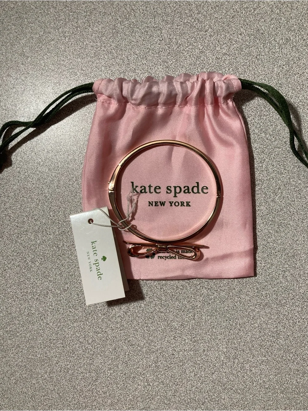 Kate Spade Love Notes Take A Bow Rose Gold Bow Hinged Bangle Bracelet NWT - Picture 6 of 6